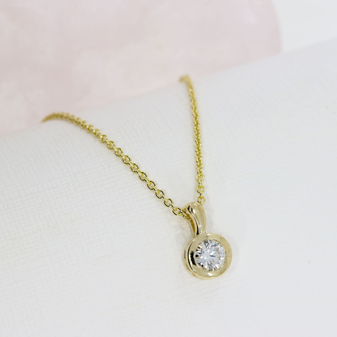 9ct Yellow Gold Round Lab Grown Diamond Pendant 0.50ct on a 9ct 16" Chain