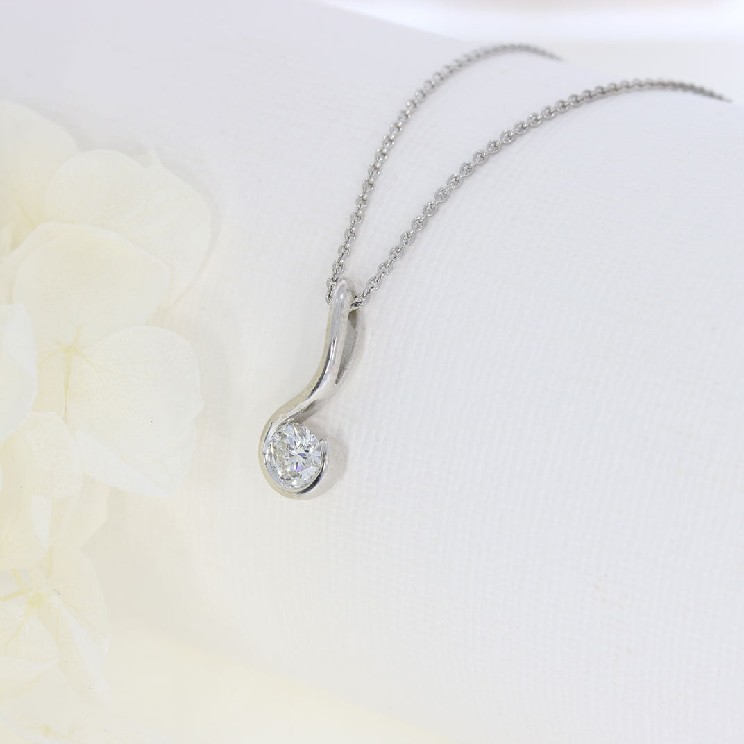 9ct White Gold Swirl Pendant with a Single Round Lab Grown Diamond 0.50ct on a 9ct 18" Chain