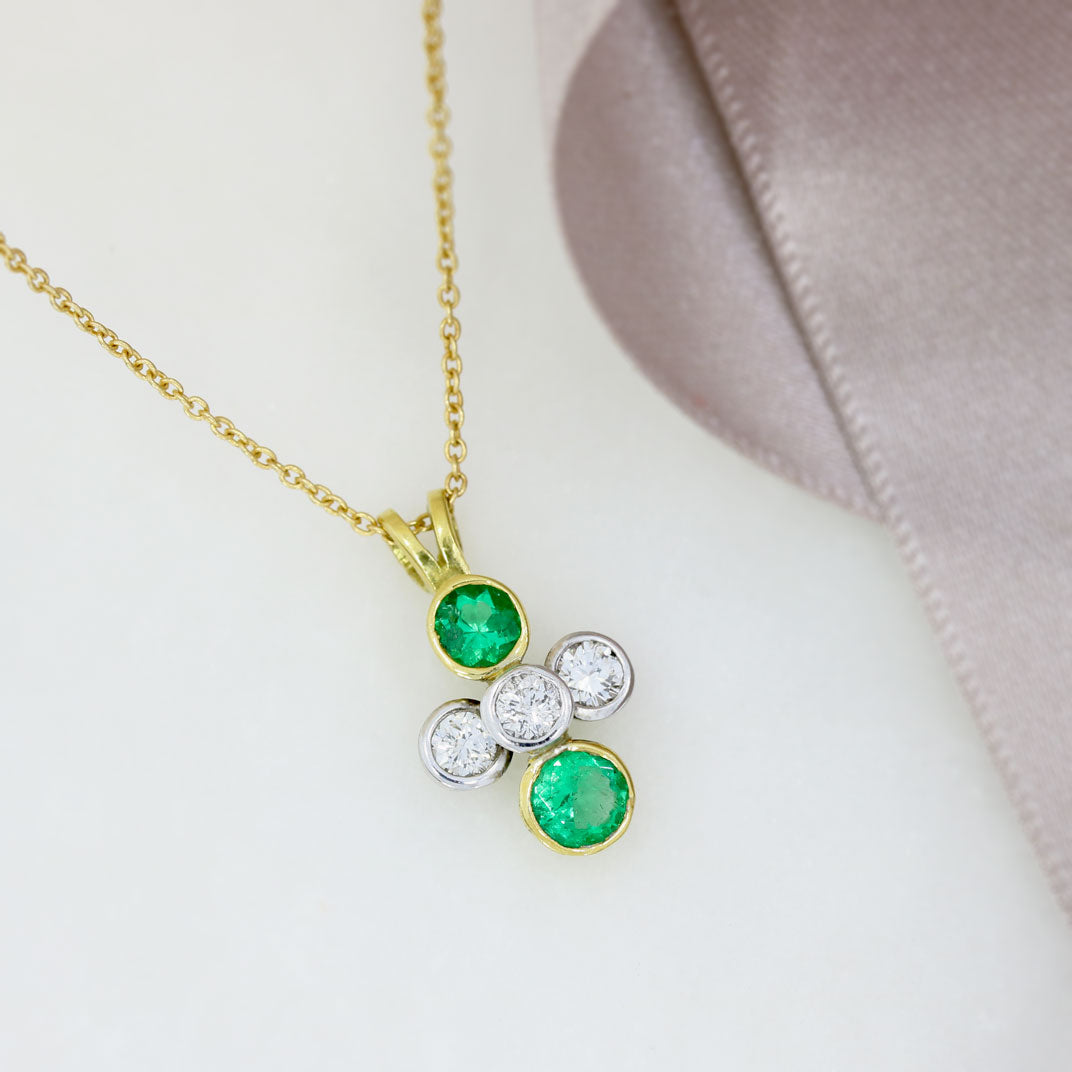 18ct Yellow Gold Rubover Set Emerald & Diamond Pendant on 18ct Gold 18inch Chain