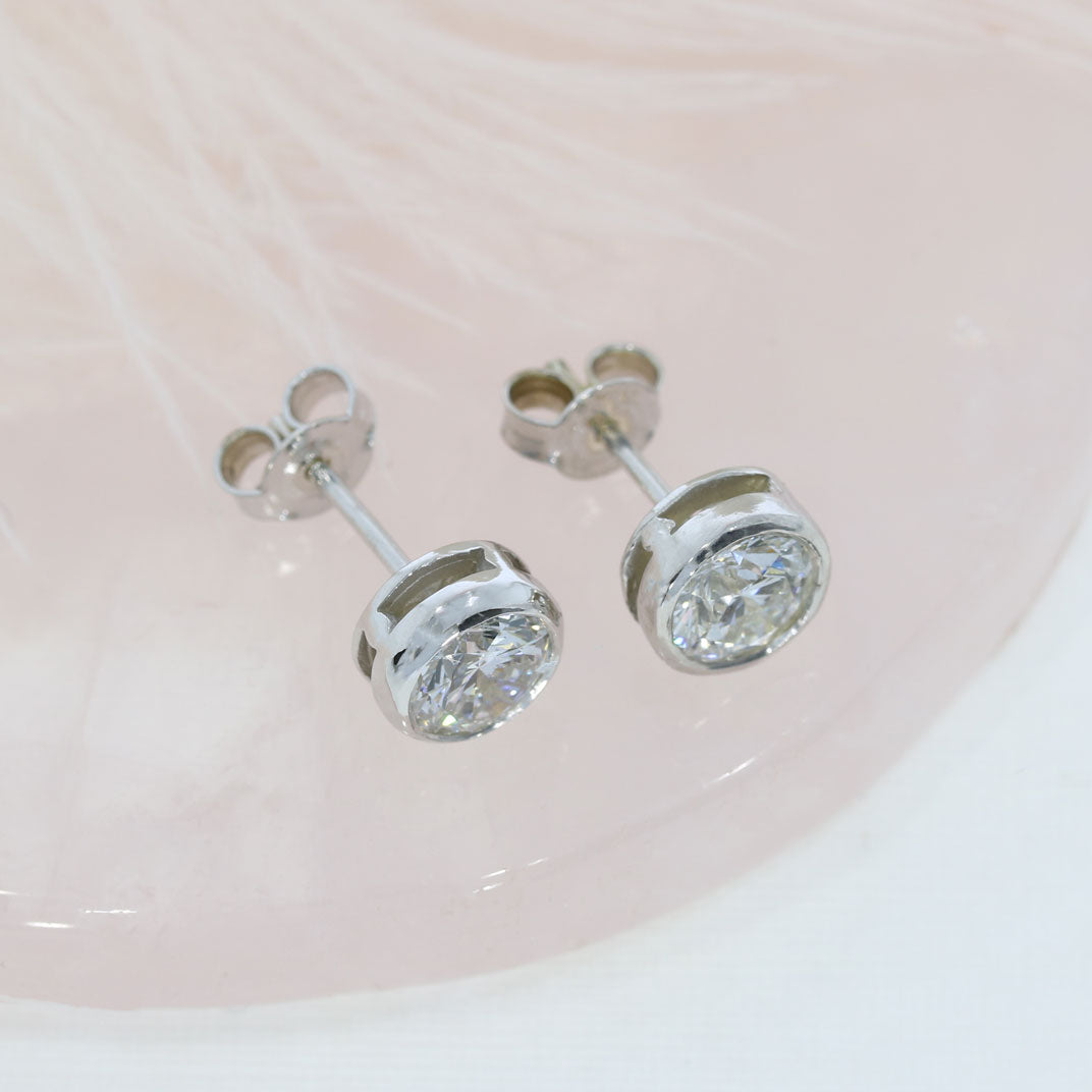 9ct White Gold Brilliant Cut Lab Diamond Stud Earrings Total 2.03ct
