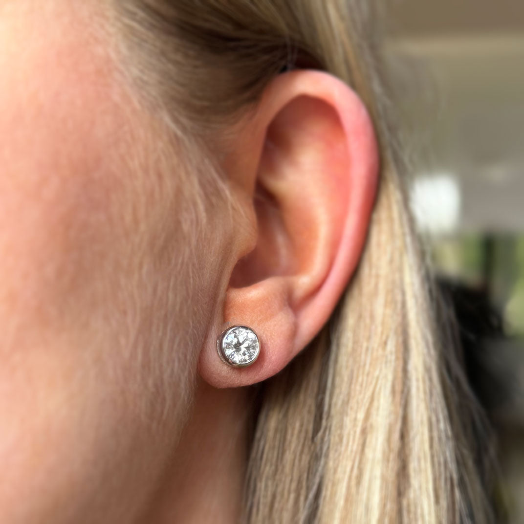 9ct White Gold Brilliant Cut Lab Diamond Stud Earrings Total 2.03ct