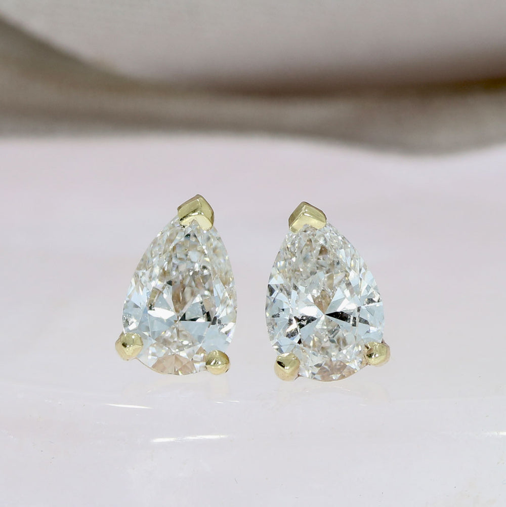 9ct Yellow Gold 3 Claw Set Pear Shape Laboratory Grown Diamond Stud Earrings 1.40ct