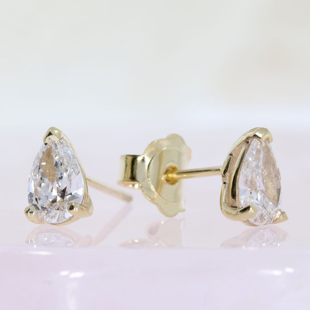 9ct Yellow Gold 3 Claw Set Pear Shape Laboratory Grown Diamond Stud Earrings 1.40ct