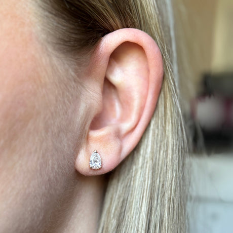 9ct Yellow Gold 3 Claw Set Pear Shape Laboratory Grown Diamond Stud Earrings 1.40ct