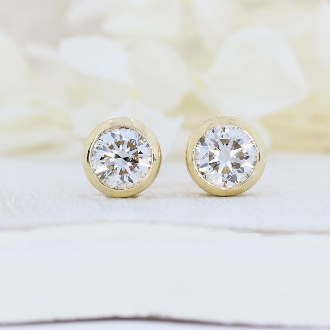 9ct Yellow Gold Rub Over Set Lab Grown Diamond Stud Earrings 2.50ct