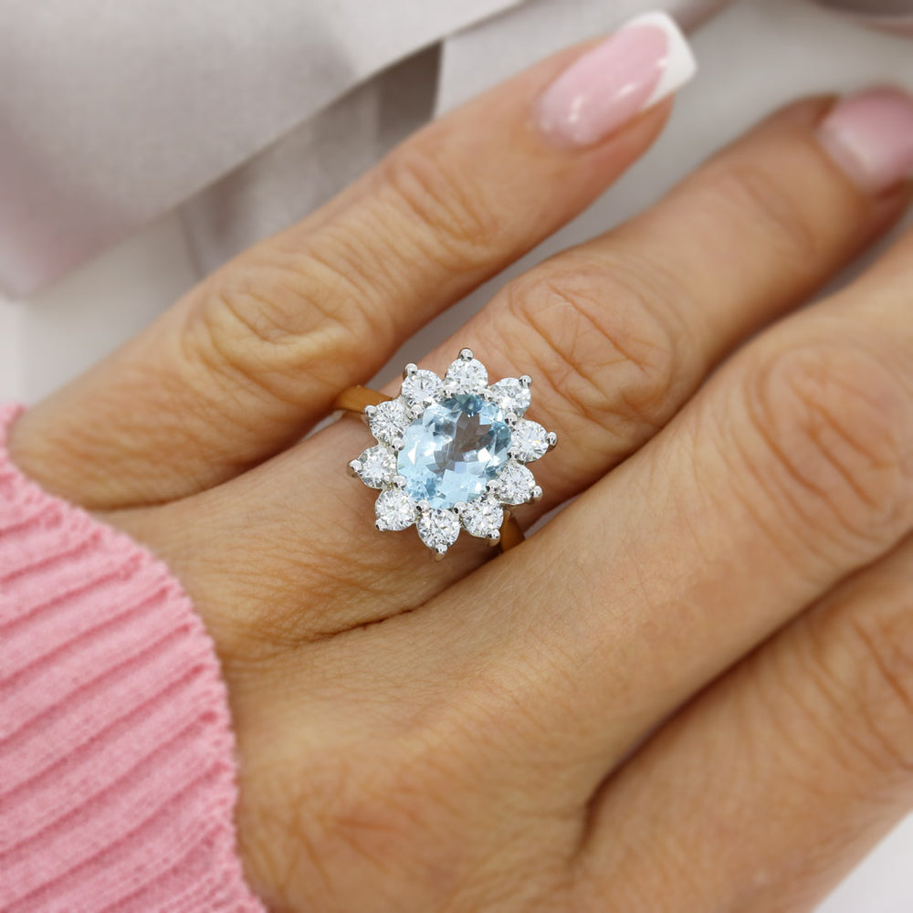 9ct Yellow gold Large Oval Aquamarine & Lab Grown Diamond Cluster Ring