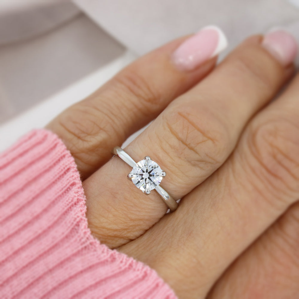 Platinum 4 Claw Set Round Brilliant Cut Lab Grown Diamond Solitaire Ring 1.08ct
