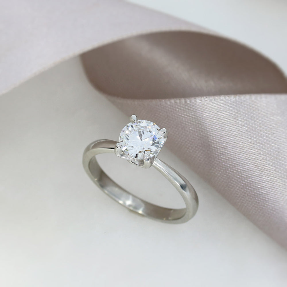 Platinum 4 Claw Set Round Brilliant Cut Lab Grown Diamond Solitaire Ring 1.08ct