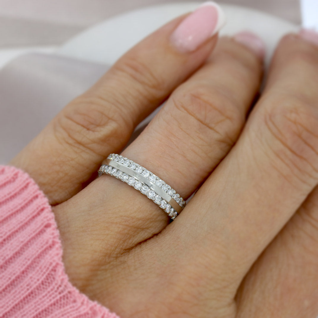 Platinum Wedding Ring with Claw Set Laboratory Grown Diamond Edges 0.84ct