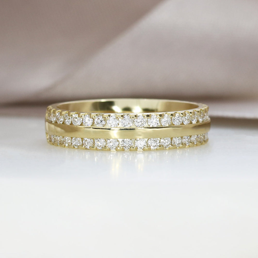9ct Yellow Gold Wedding Ring with Claw Set Lab Grown Diamond Edges 0.84ct