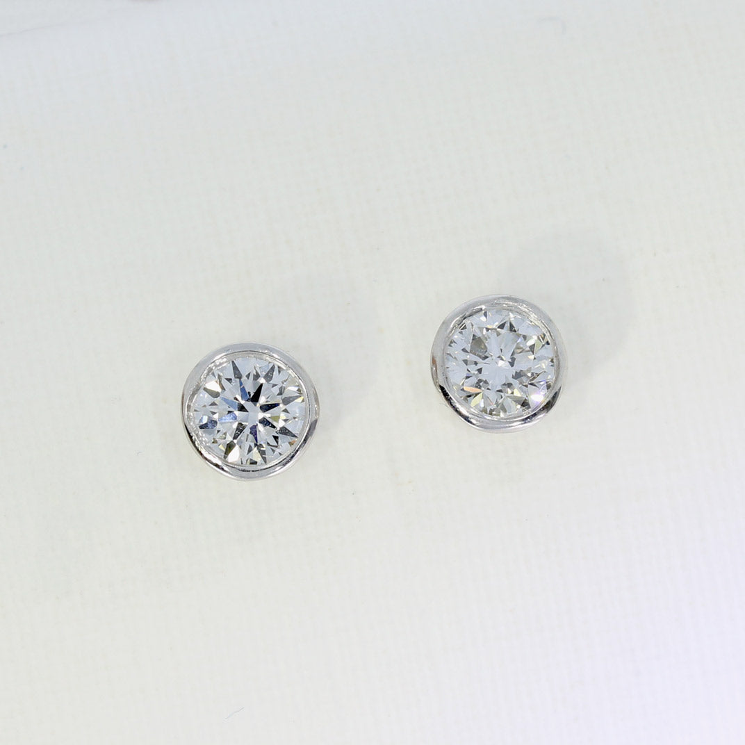 9ct White Gold Laboratory Grown Diamond Stud Earrings 1.00ct