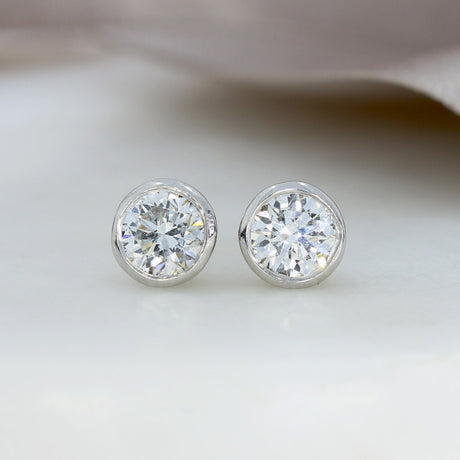 9ct White Gold Laboratory Grown Diamond Stud Earrings 1.00ct