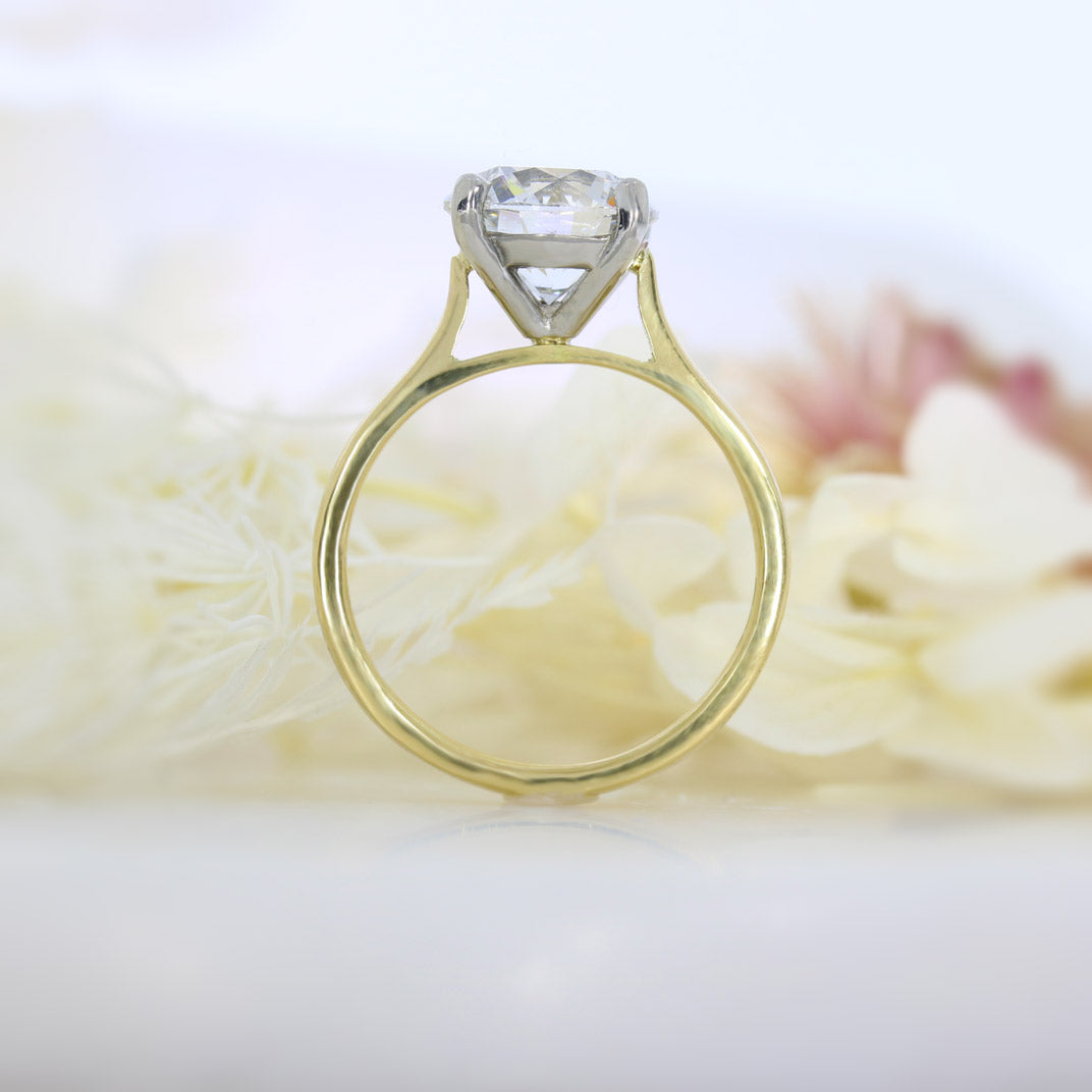 18ct Gold Brilliant Cut Certified Lab Diamond Solitaire 3.00ct D VS2