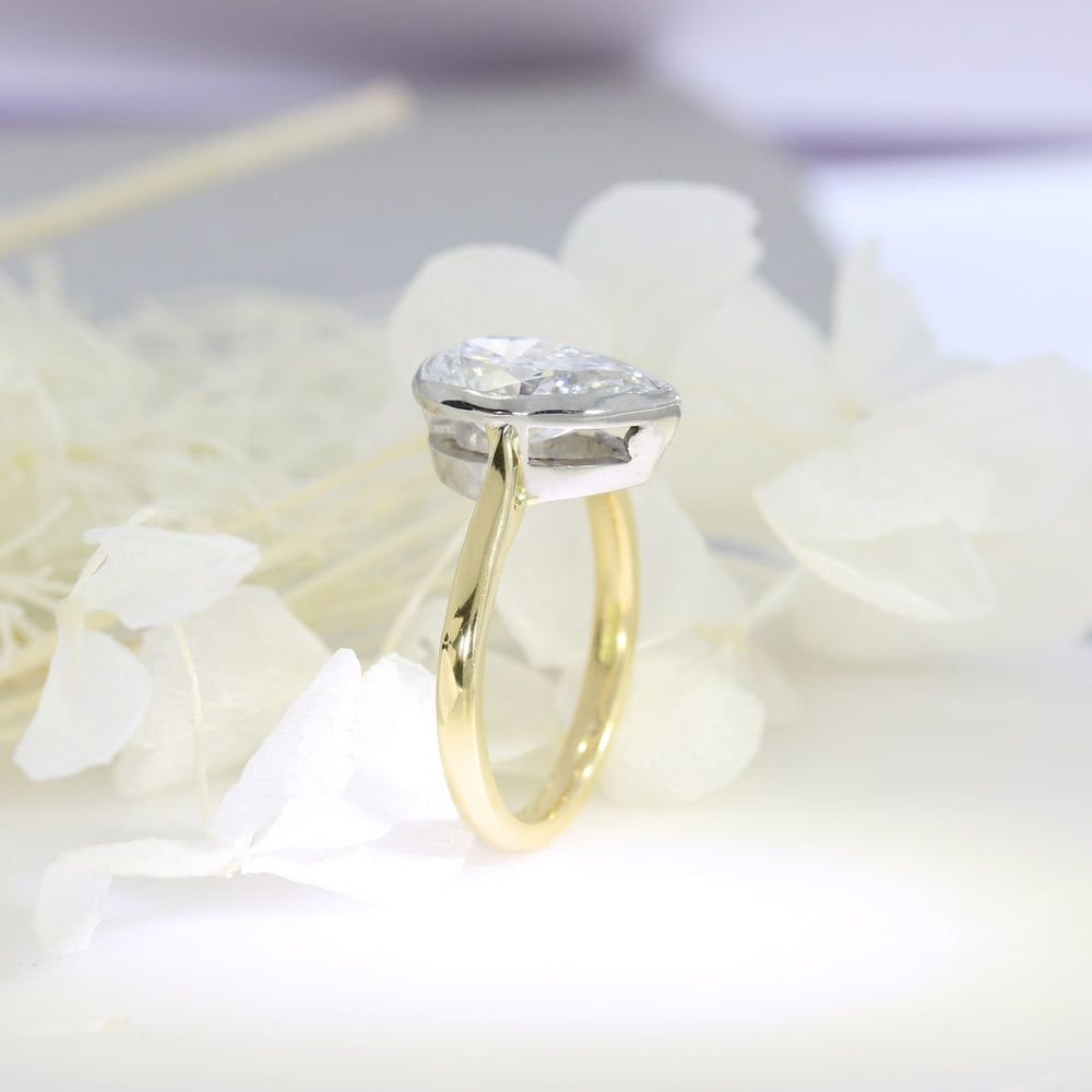 18ct Rubover Set Pear Shape Certified Lab Solitaire Ring 3.02ct D VS1