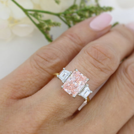 18ct & Plat Certified Fancy Vivid Pink Lab Diamond with Trapezoid Shoulders 3.92ct