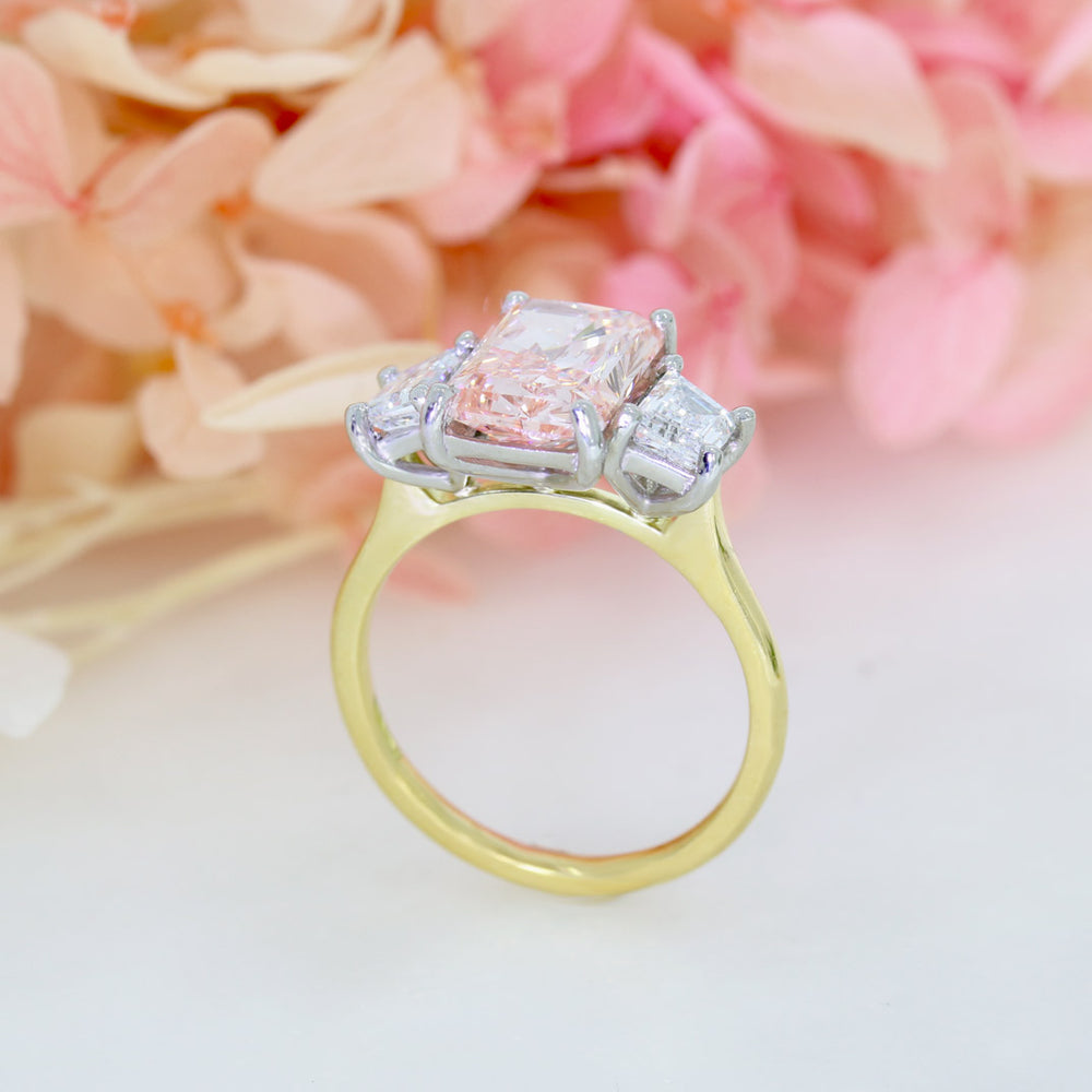 18ct & Plat Certified Fancy Vivid Pink Lab Diamond with Trapezoid Shoulders 3.92ct