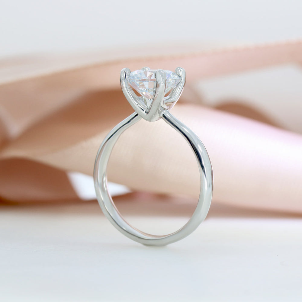 9ct Gold Brilliant Cut Laboratory Grown Diamond Solitaire Ring 1.82ct D-F VVS2-VS