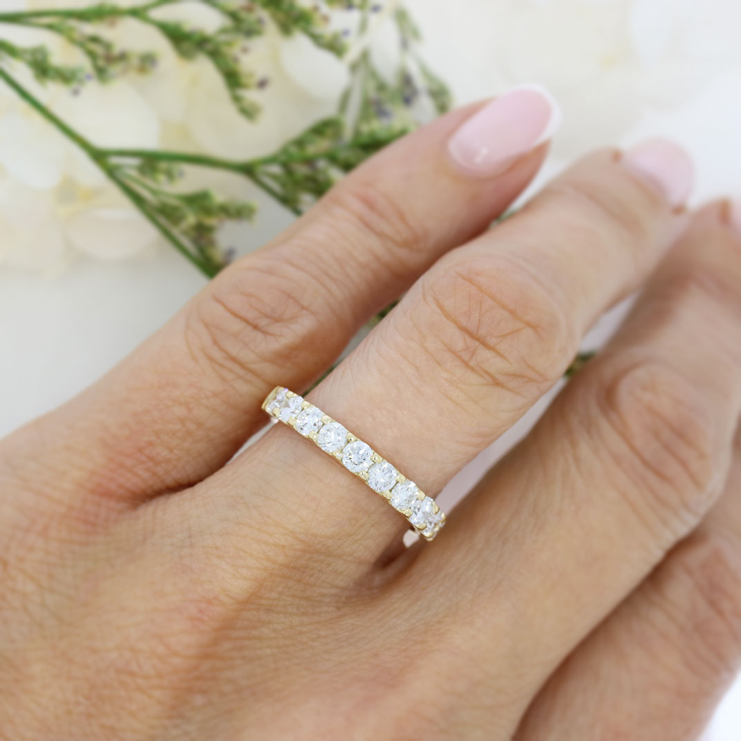 9ct Yellow Gold Claw Set Laboratory Grown Diamond Eternity Ring 1.00ct