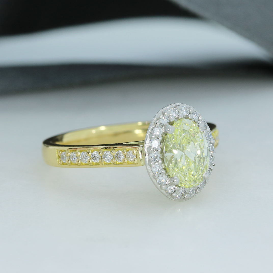 18ct Gold & Platinum Certified Fancy Yellow Lab Diamond Cluster Ring 1.40ct VVS2