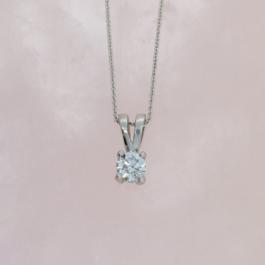 9ct White Gold Lab Grown Diamond Solitaire Stone Pendant 0.25ct on a 9ct 17Inch Chain