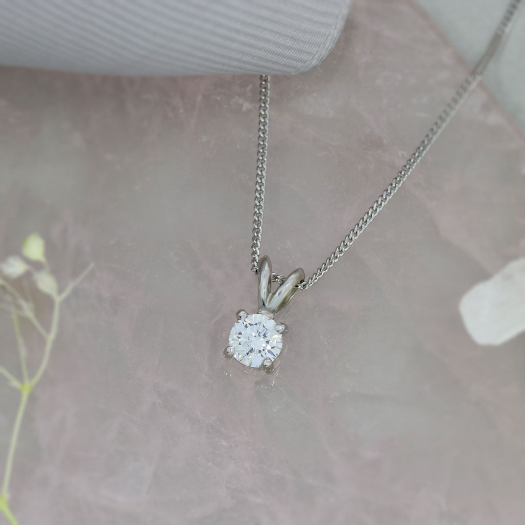 9ct White Gold 4 Claw Certified Lab Diamond Pendant 0.50ct 20" Chain