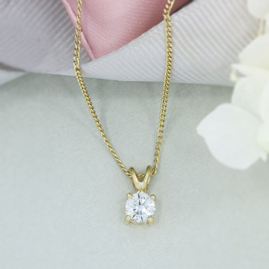 9ct Yellow Gold 4 Claw Certified Round Lab Diamond Pendant 0.72ct 18" Chain