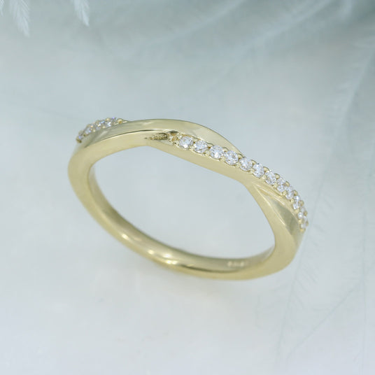 9ct Gold Lab Grown Diamond Crossover Eternity Ring 0.25ct