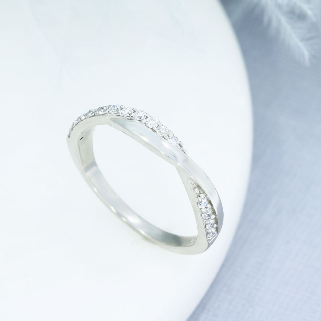 Platinum Claw Set Lab Grown Diamond Crossover Eternity Ring 0.25ct