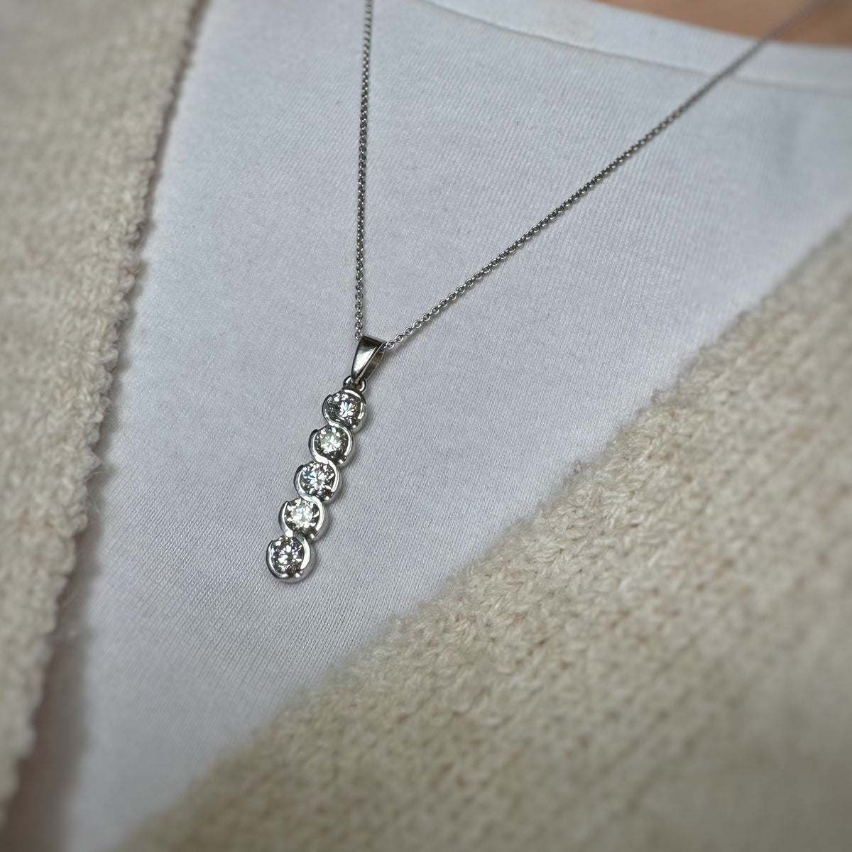 9ct White Gold Drop Pendant with 5 Lab Grown Diamonds 1.72ct 20" Chain
