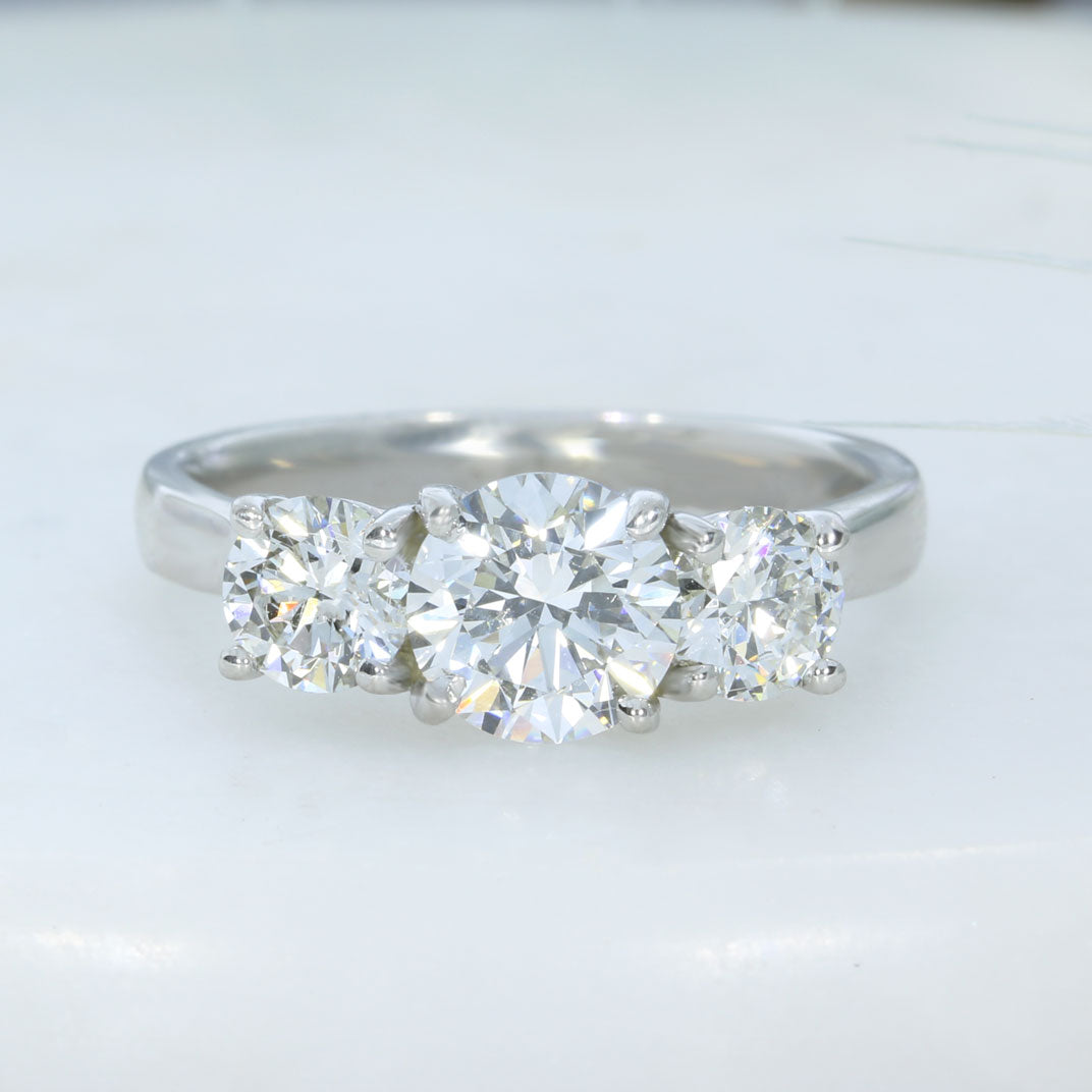 9ct Gold Certified Round Brilliant Cut Lab Grown Diamond 3 Stone Ring Total 2.07ct