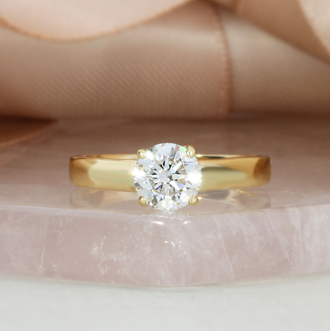 10ct Yellow Gold 4 Claw Set Round Lab Grown Diamond Solitaire Ring 1.05ct