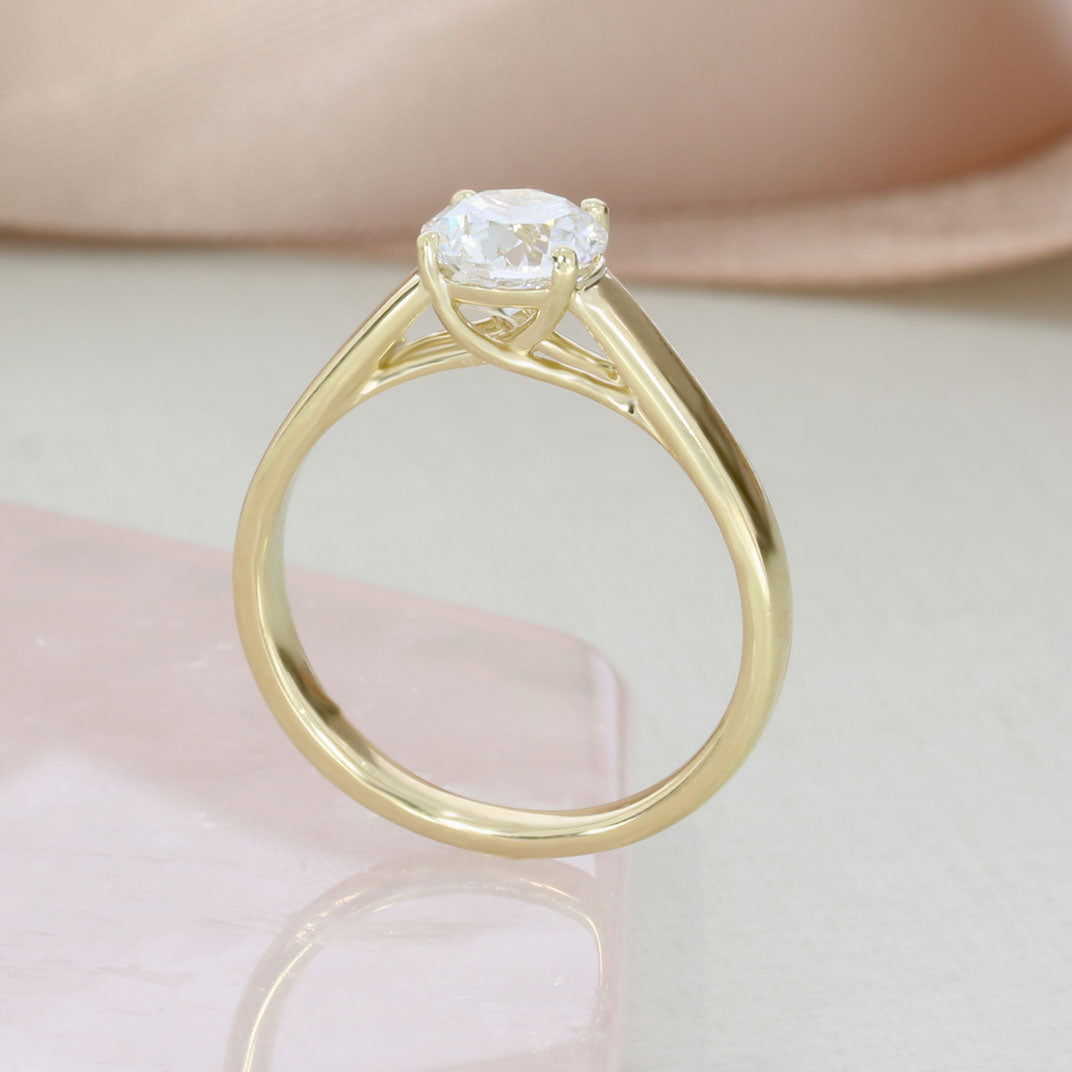 10ct Yellow Gold 4 Claw Set Round Lab Grown Diamond Solitaire Ring 1.05ct