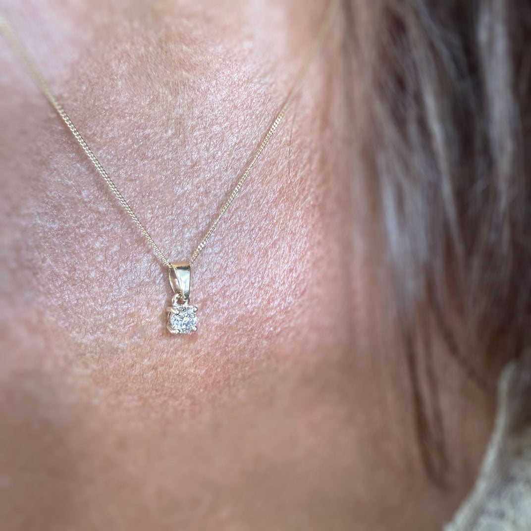 9ct Gold Lab Grown Diamond Single Stone Pendant 0.27ct on a 20inch Chain