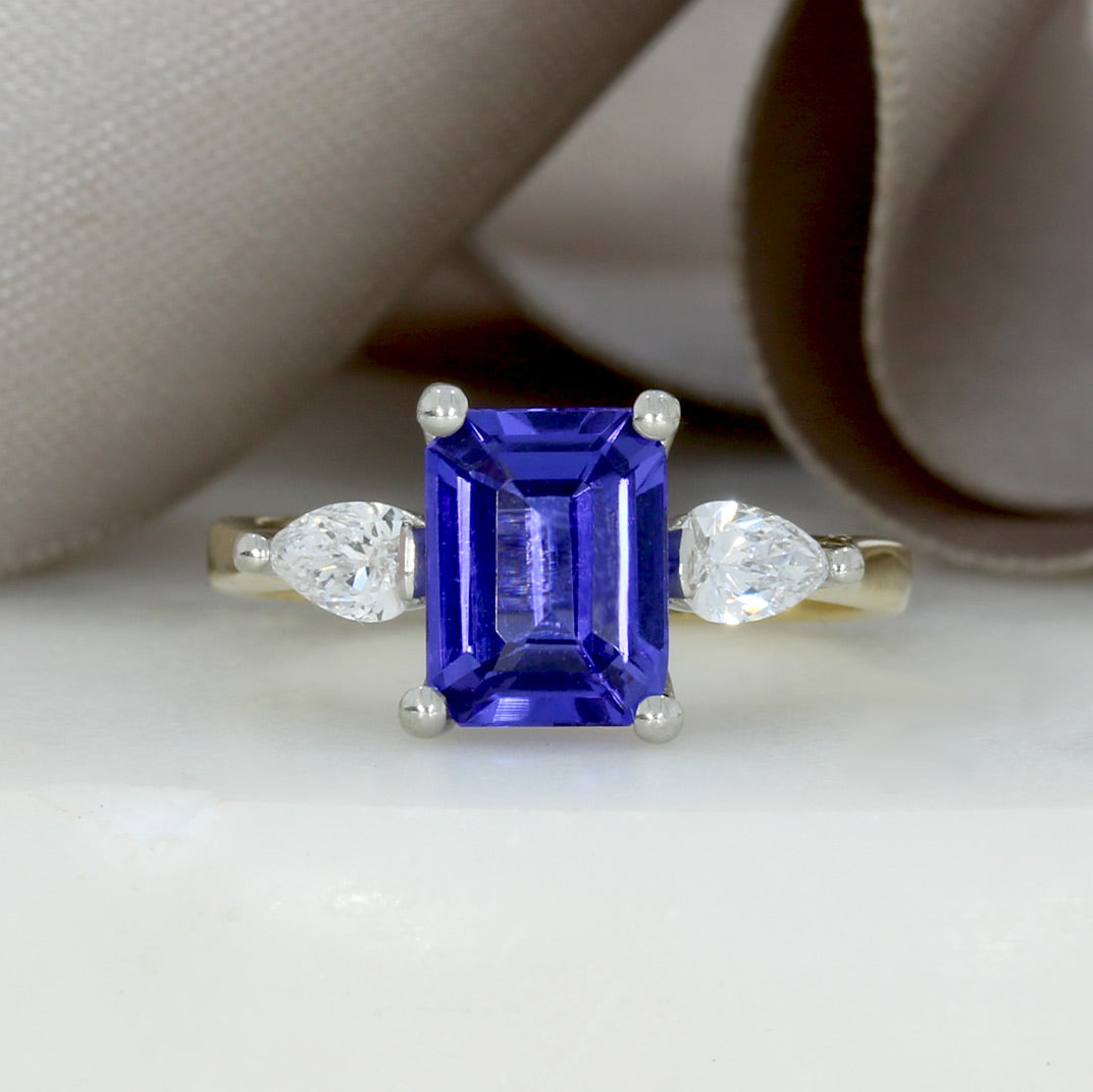 9ct Gold & Platinum Tanzanite & Pear Shaped Lab Diamond Shoulders