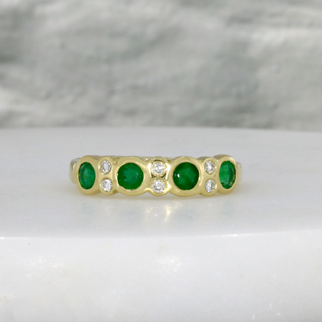 Pre Owned 18ct Gold Emerald & Diamond Half Eternity Ring Paul David
