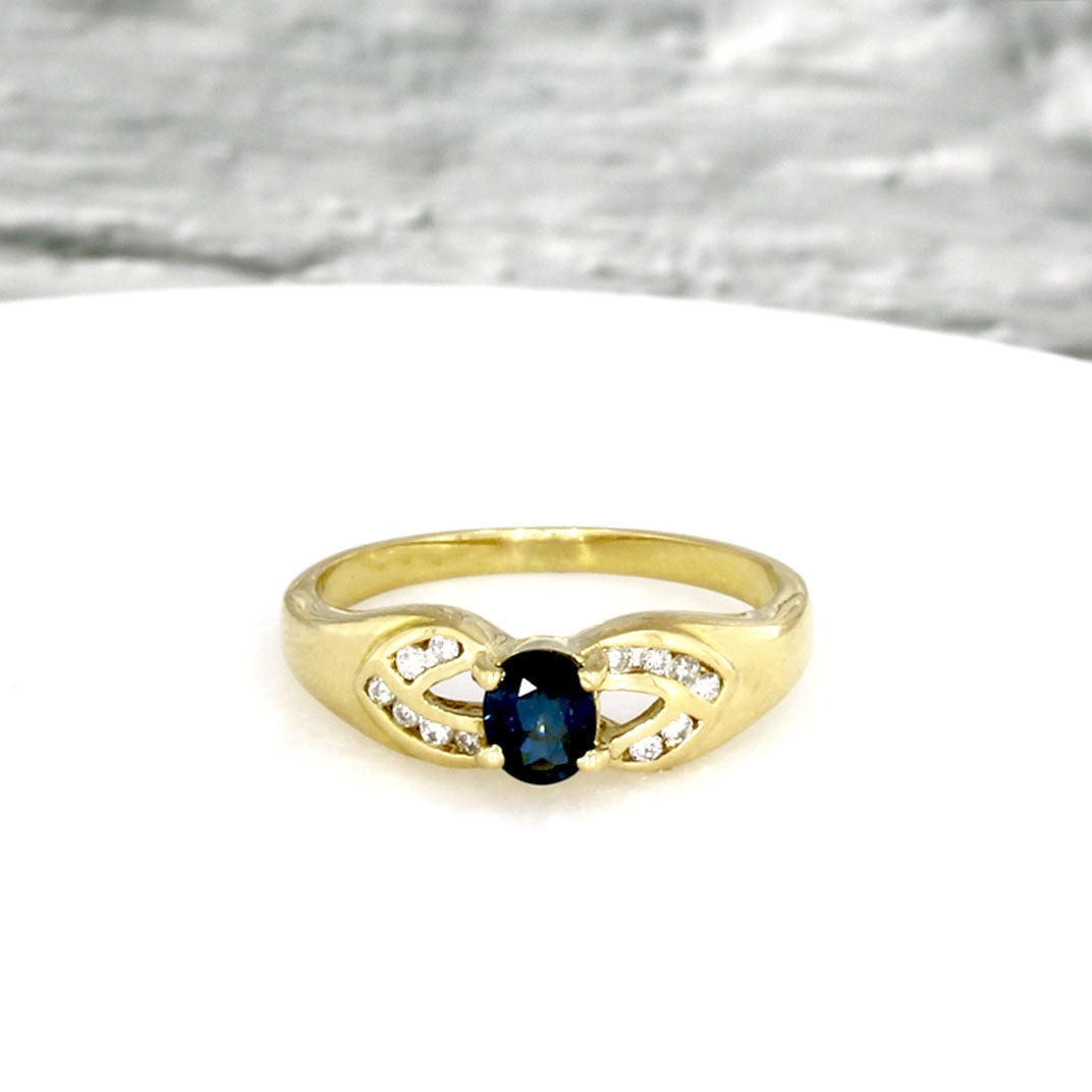 Pre Owned 18ct Gold Oval Sapphire Ring & Diamond Ring