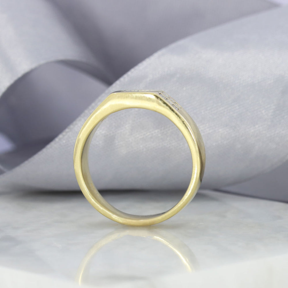 Pre Owned 18ct Yellow Gold Gents Diamond Signet Ring