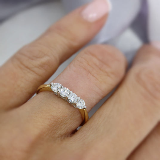 18ct Gold & Platinum 4 Stone Diamond Ring 0.61ct