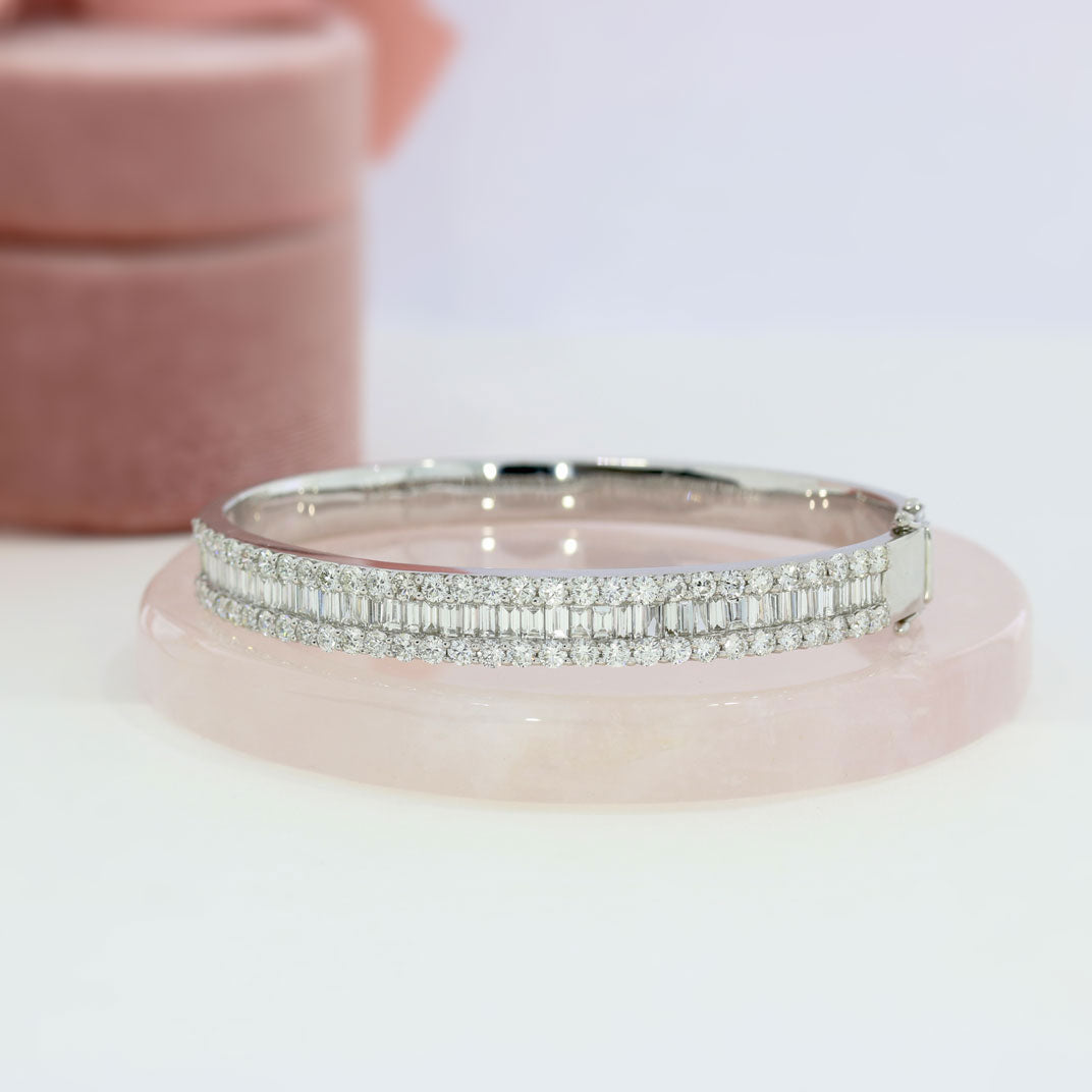 Pre Owned 18ct White Gold Tiara Style Diamond Bangle 5.05ct