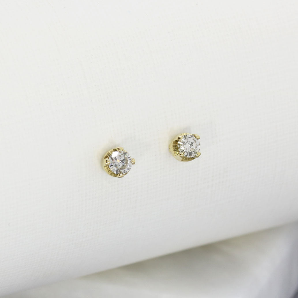 Pre Owned 18ct Yellow Gold 4 Claw Diamond Stud Earrings 0.25ct