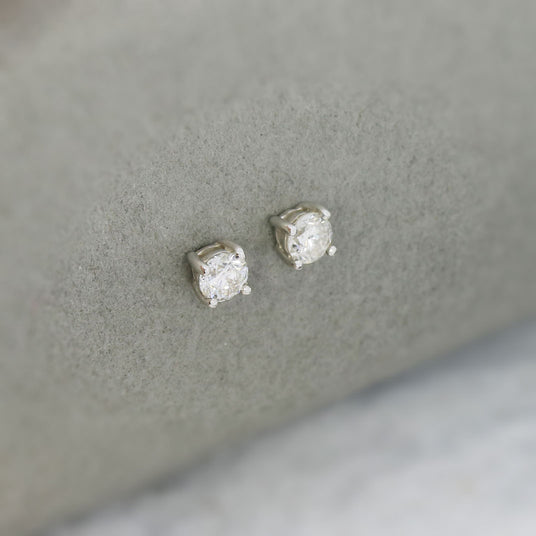 9ct Gold Brilliant Cut Diamond Stud Earrings 0.65ct