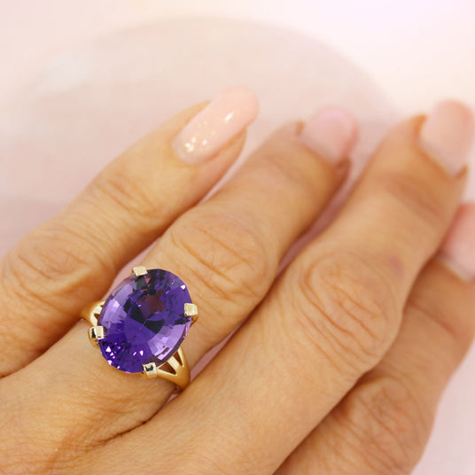 Pre Owned 9ct Yellow Gold Large Claw Set Amethyst Single Stone Ring