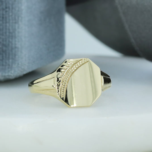 Pre Owned 9ct Yellow Gold Octagonal Signet Ring