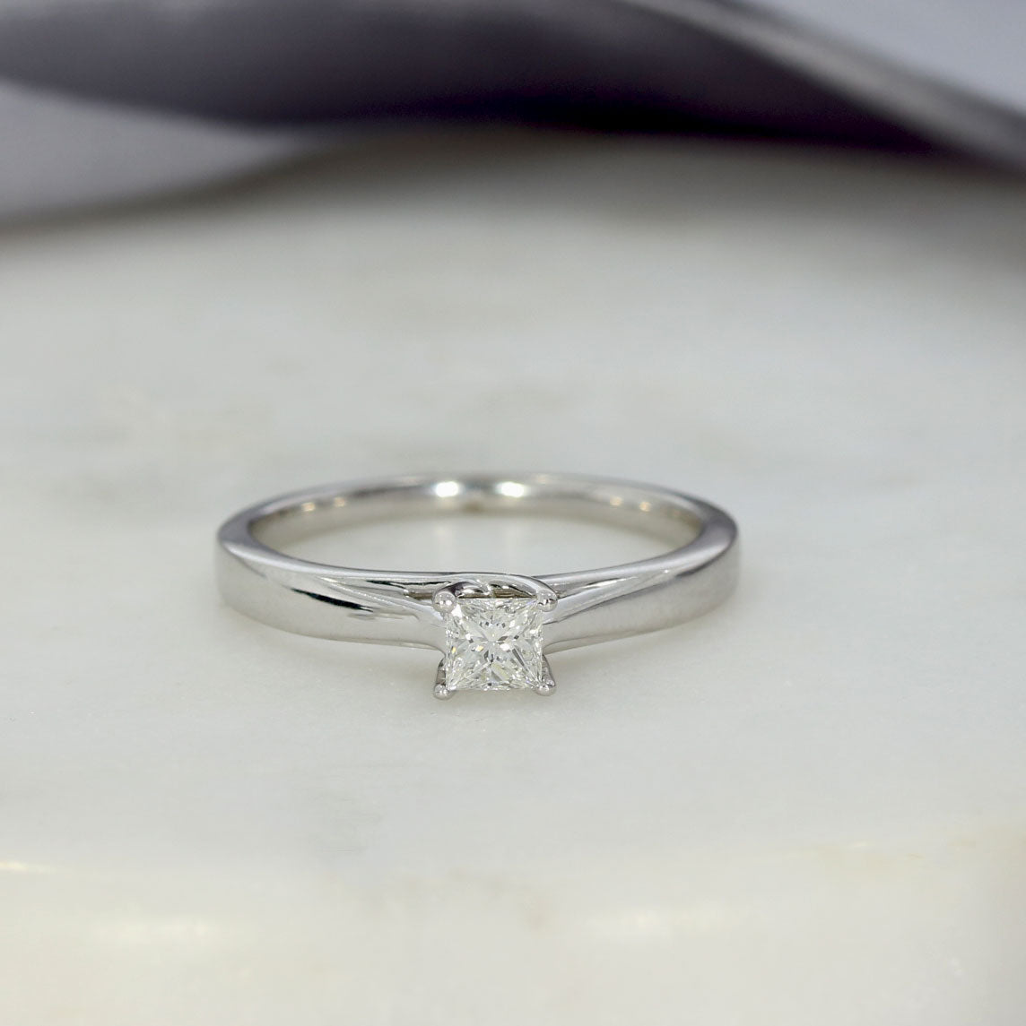 Pre Owned 18ct Gold Princess Cut Diamond Solitaire Ring 0.25ct