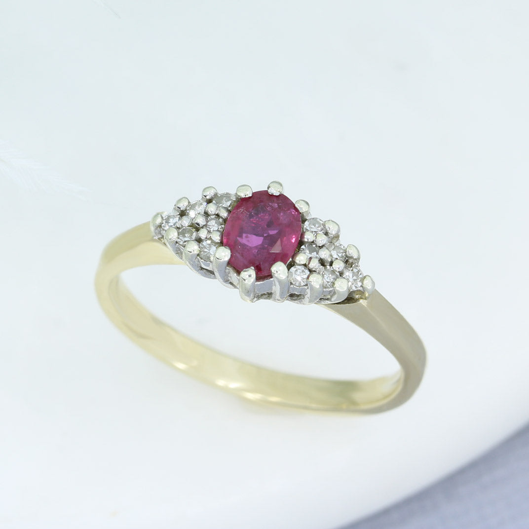 Pre Owned 9ct Yellow Gold Ruby & Diamond Cluster Ring