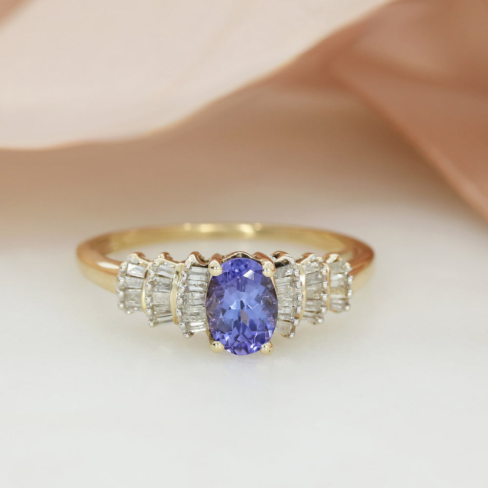 Pre Owned 9ct Yellow Gold Tanzanite & Diamond Fancy Ring