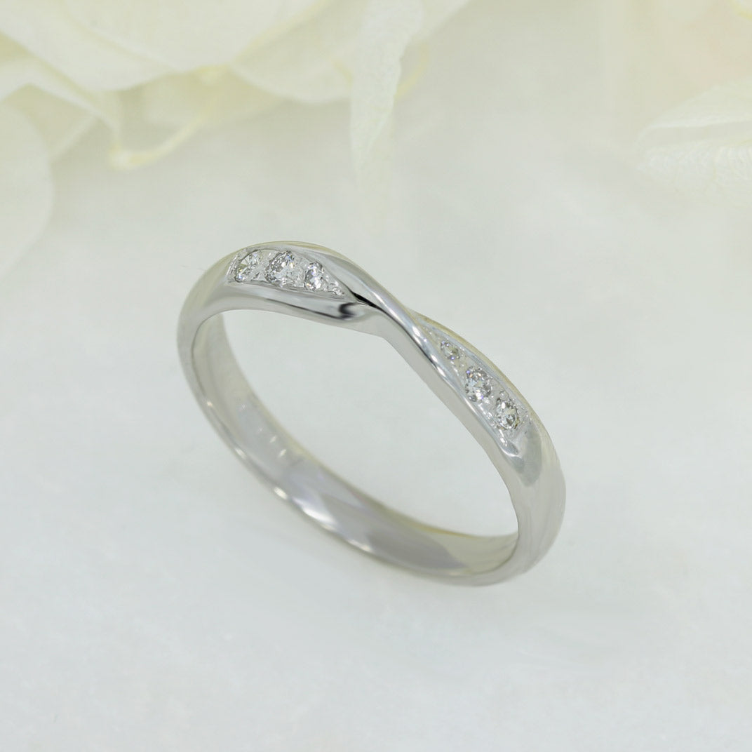 Pre Owned 18ct White Gold Pave Set Diamond Twist Wedding Ring
