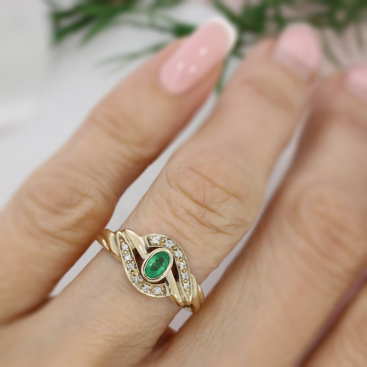 Pre Owned 9ct Yellow Gold Emerald & Diamond Swirl Ring