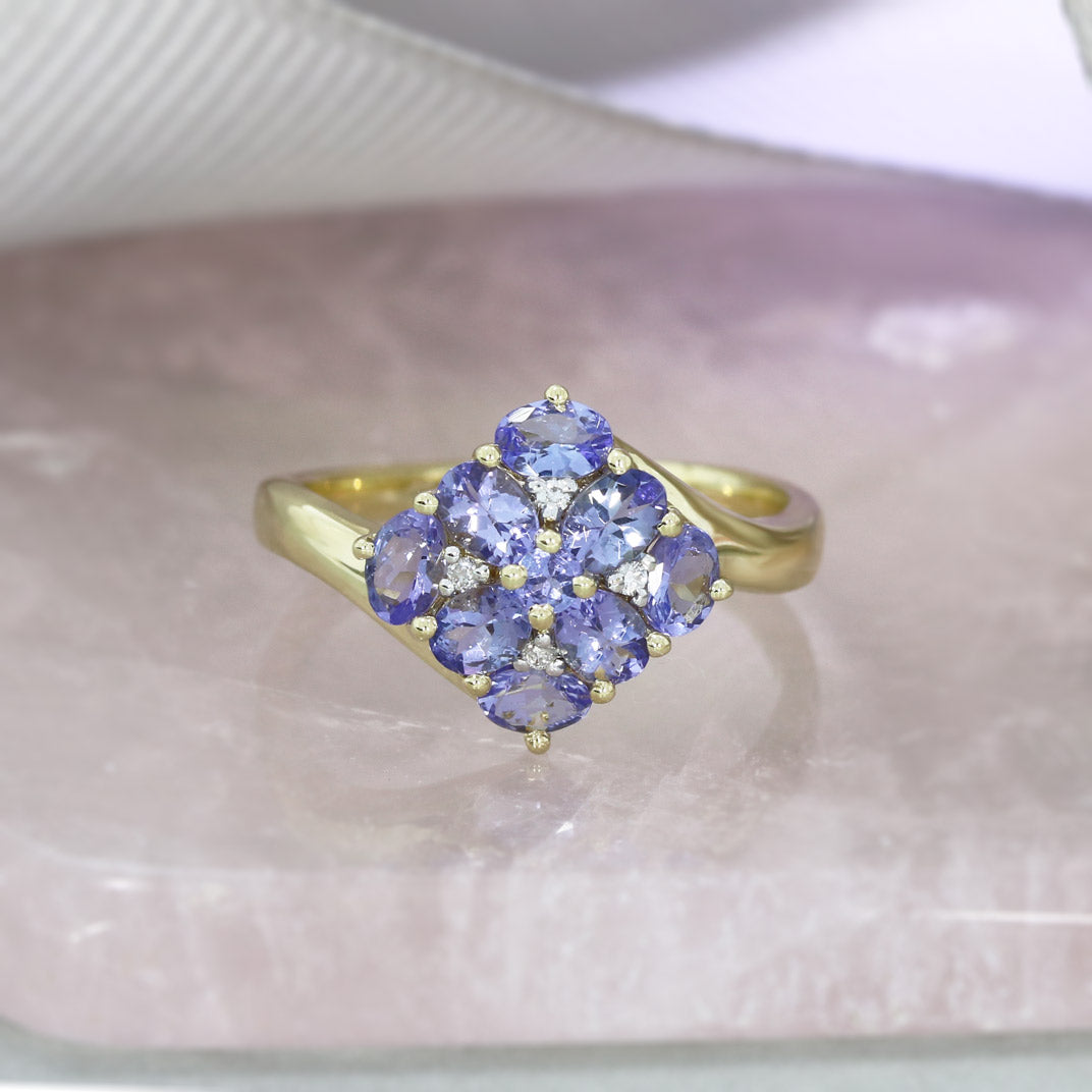 Pre Owned 9ct Yellow Gold Tanzanite Cluster Ring