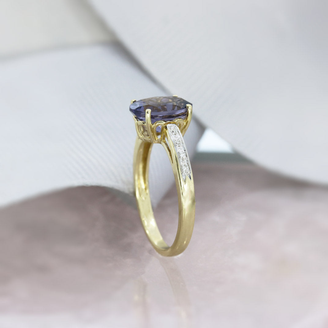 Pre Owned 9ct Yellow Gold Oval Iolite & Diamond Dress Ring
